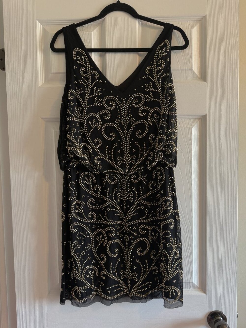 Xscape Black Rhinestone Beaded V-Neck Cocktail Dress Size 10